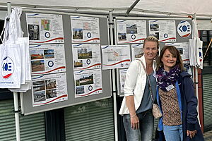 Infos am KOE-Stand über Bauprojekte im Rahmen der Städtebauförderung.