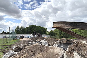 Reste des Fundaments der Kegelbahn.